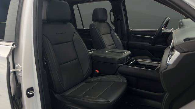 Used 2024 GMC Yukon XL Denali AWD/4WD image 23