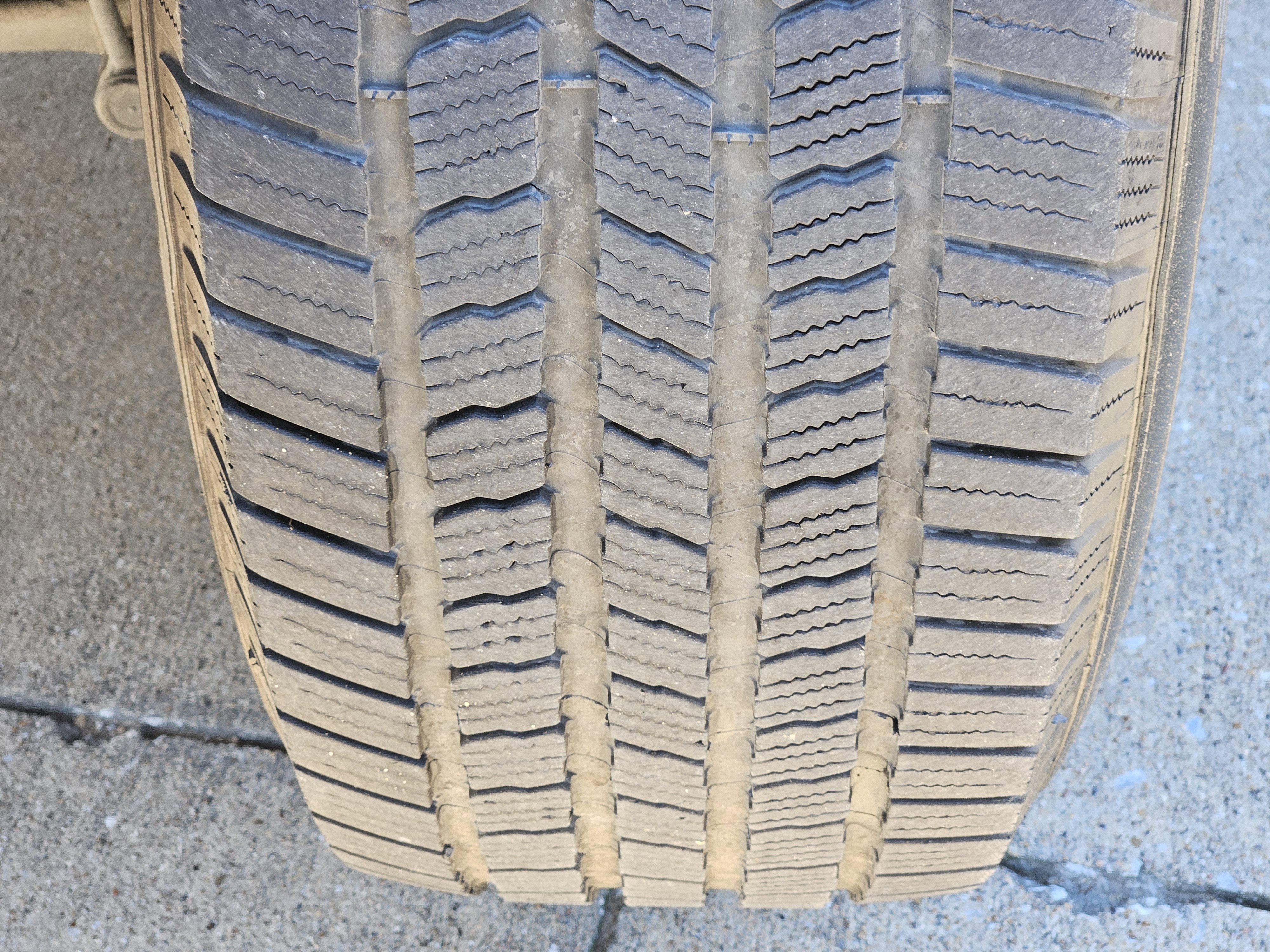 Used 2024 GMC Sierra 2500 Denali Ultimate image 13