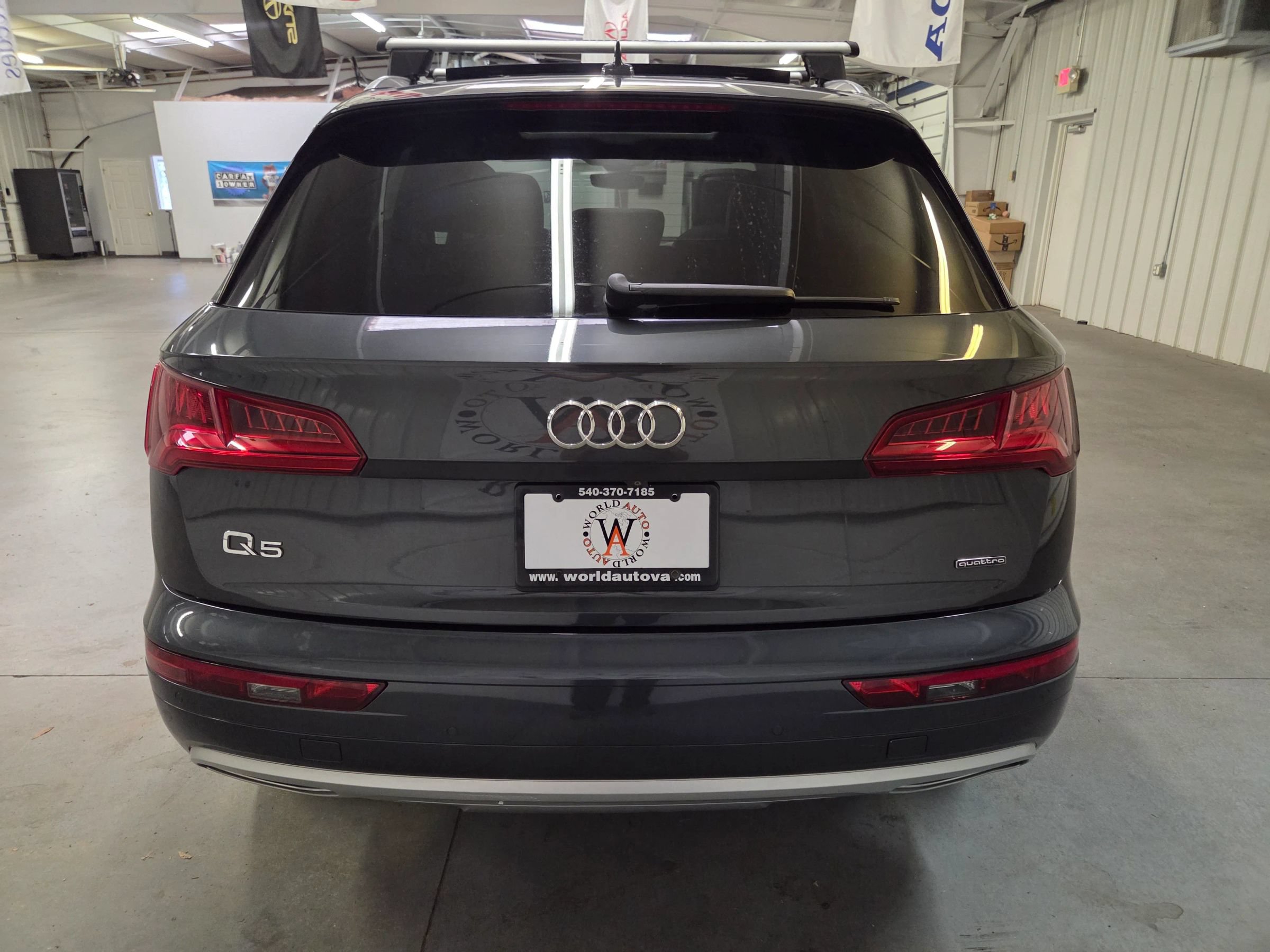 Used 2020 Audi Q5 2.0T Premium w/ Convenience Package AWD/4WD image 6
