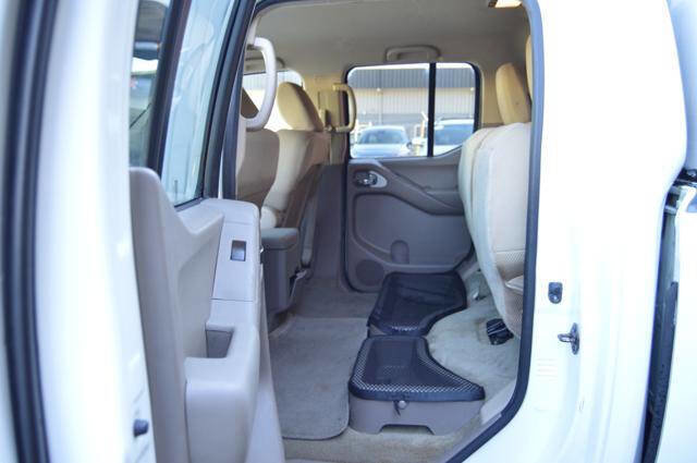 Used 2014 Nissan Frontier SV w/ SV Value Truck Package image 14