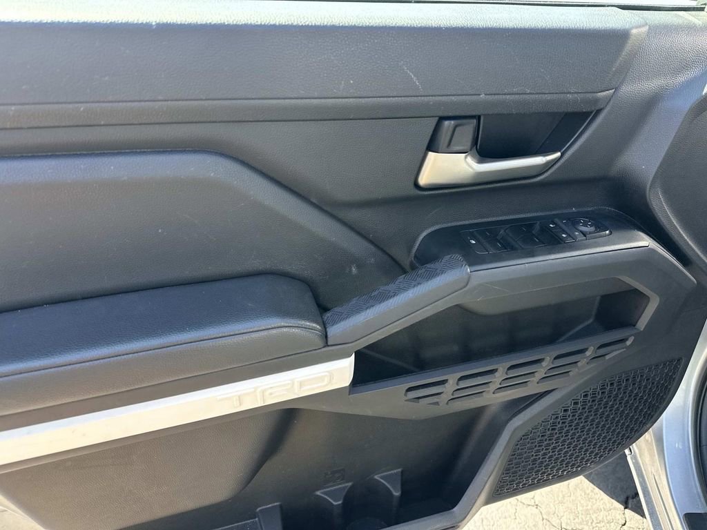 Used 2024 Toyota Tacoma TRD Off-Road AWD/4WD image 15