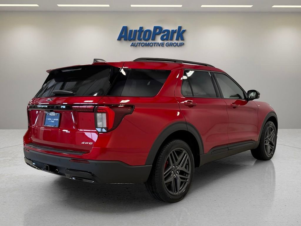 New 2026 Ford Explorer ST-Line w/ ST-Line Street Pack AWD/4WD image 7
