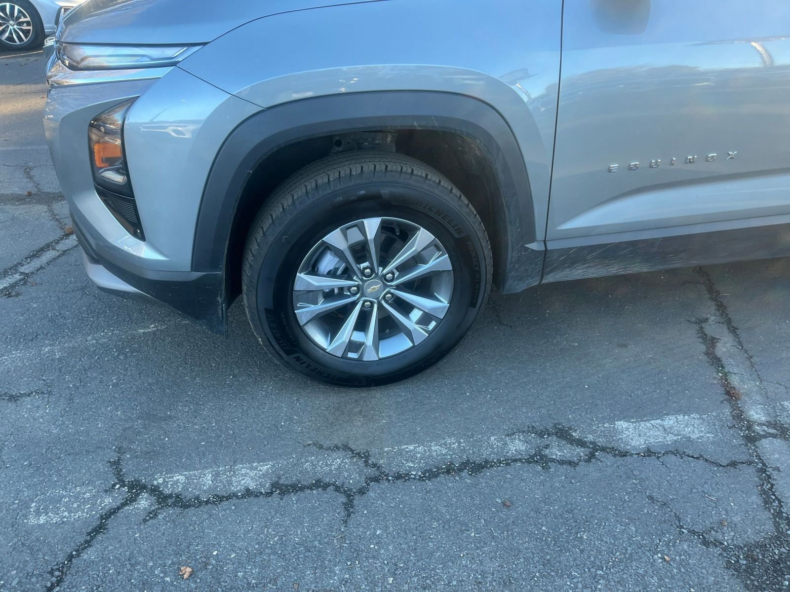 Used 2025 Chevrolet Equinox LT image 31