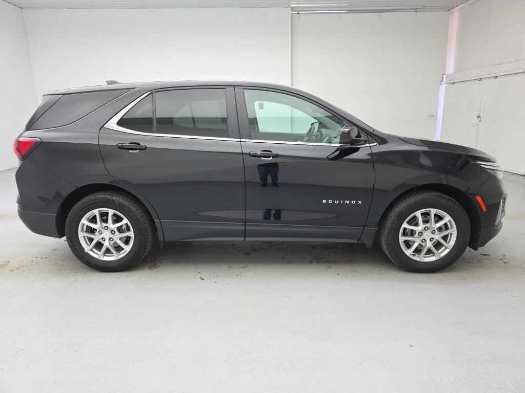 Used 2024 Chevrolet Equinox LT AWD/4WD image 9