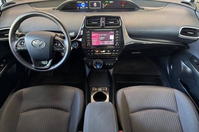 Certified 2021 Toyota Prius Prime LE FWD image 3
