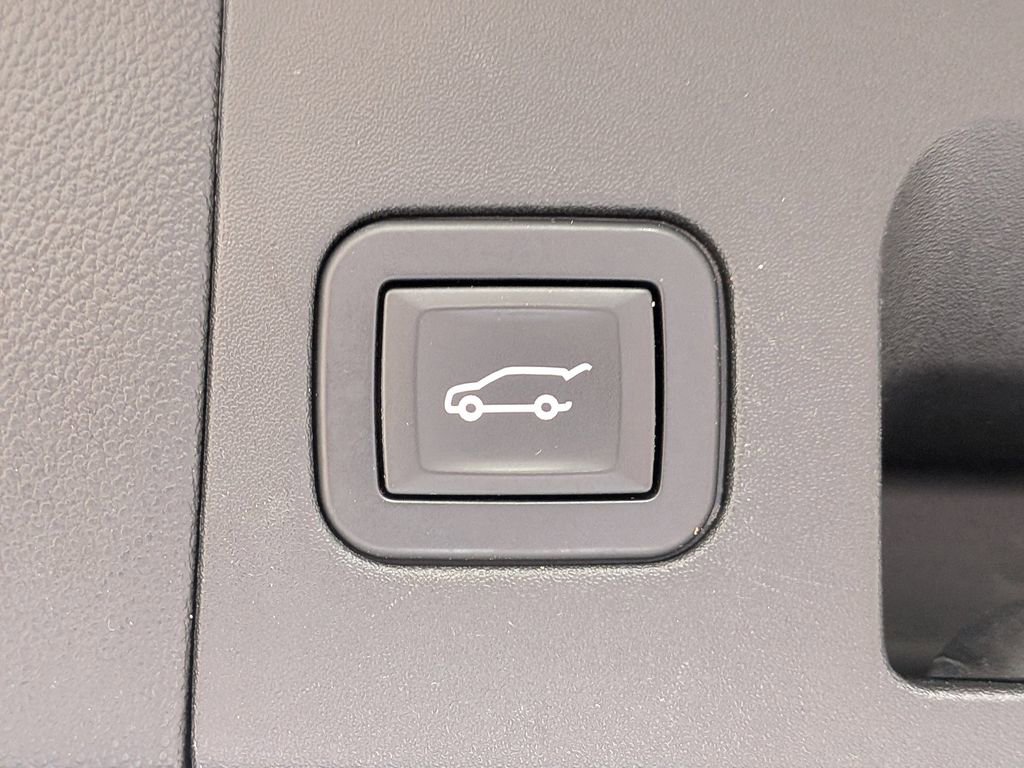 Used 2018 Cadillac XT5 Premium Luxury image 15