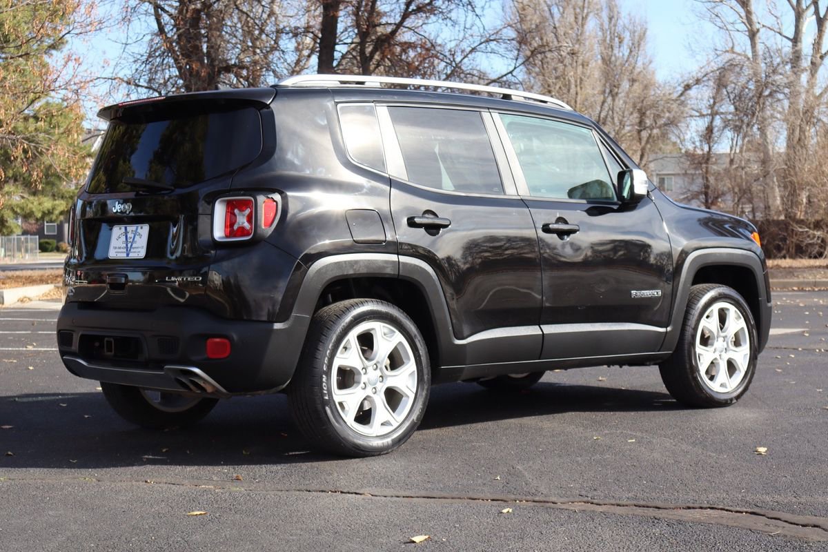 Used 2018 Jeep Renegade Limited w/ UConnect 8.4 Nav Group AWD/4WD image 5