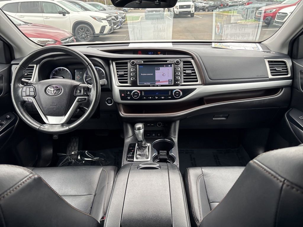 Used 2019 Toyota Highlander XLE image 14