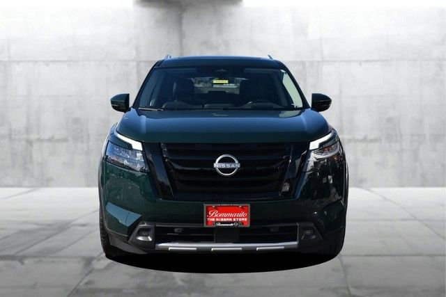 Certified 2025 Nissan Pathfinder Platinum w/ Lighting Package (N93) image 4