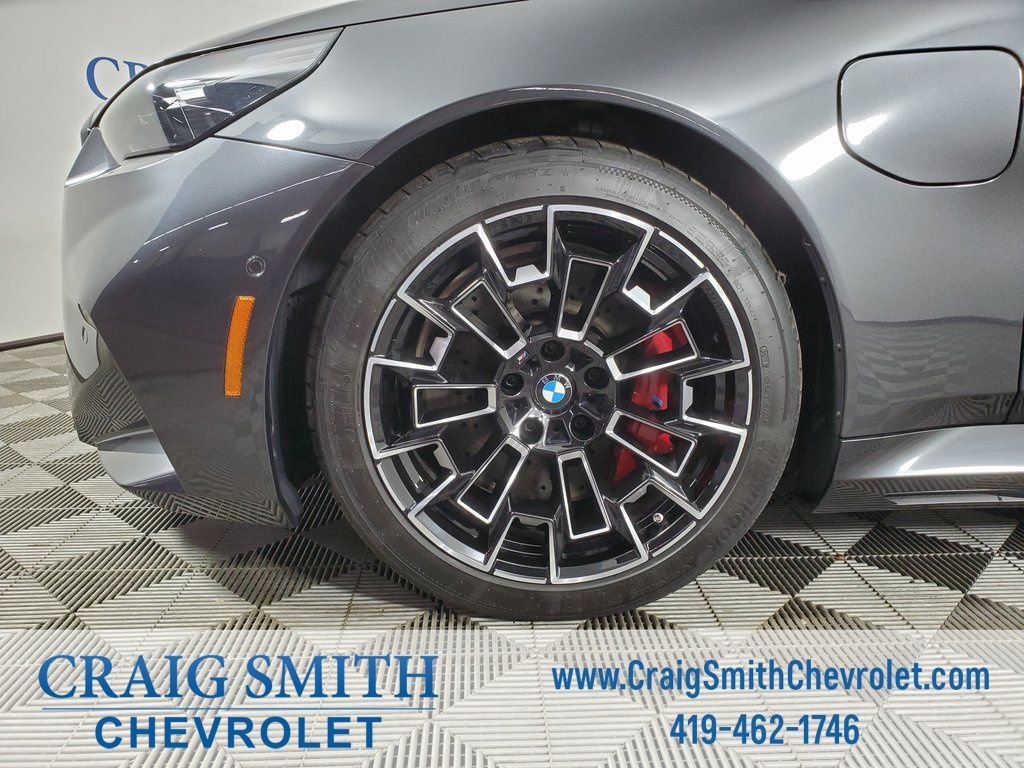 Used 2025 BMW M5 w/ Executive Package image 36