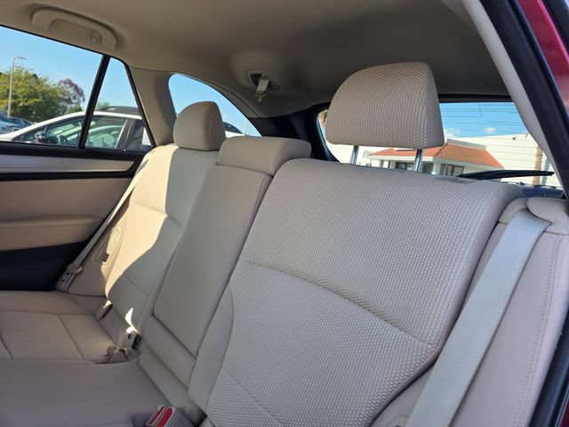 Used 2019 Subaru Outback 2.5i AWD/4WD image 18