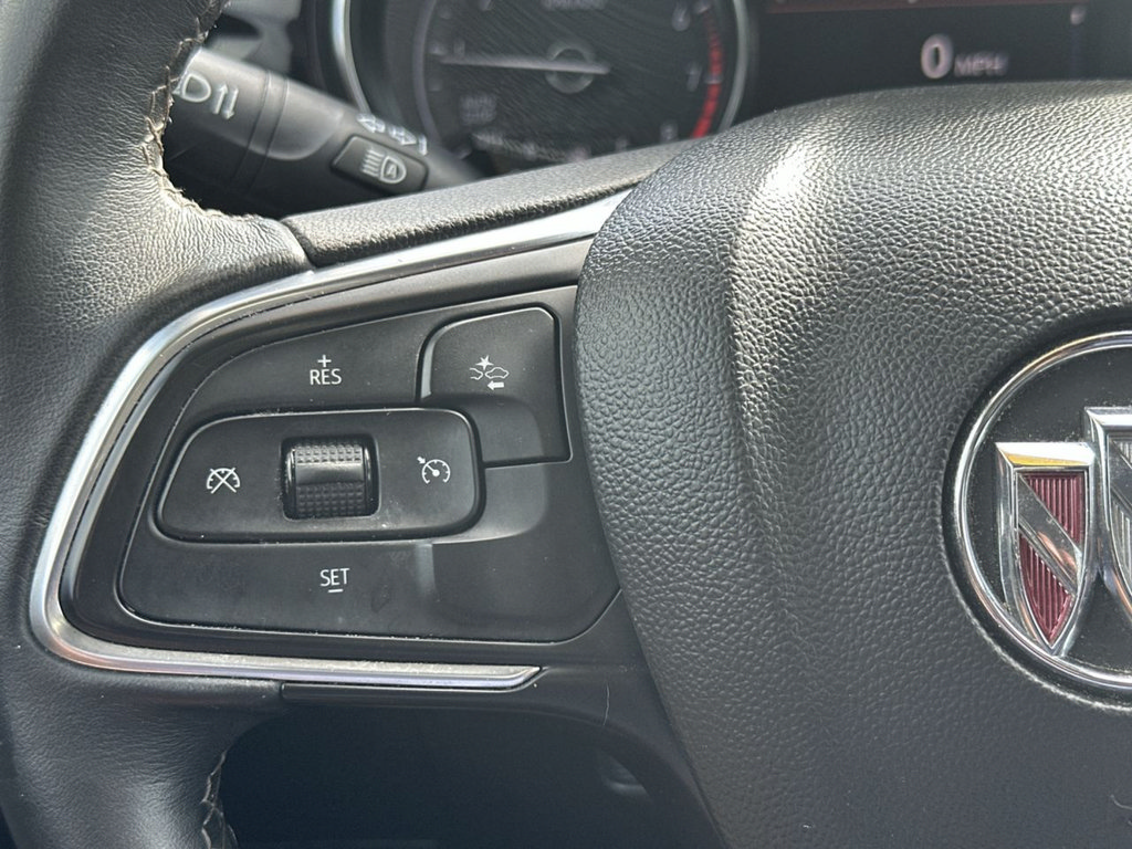 Used 2022 Buick Encore GX Select FWD image 29