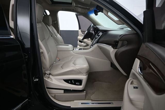 Used 2015 Cadillac Escalade Premium AWD/4WD image 20