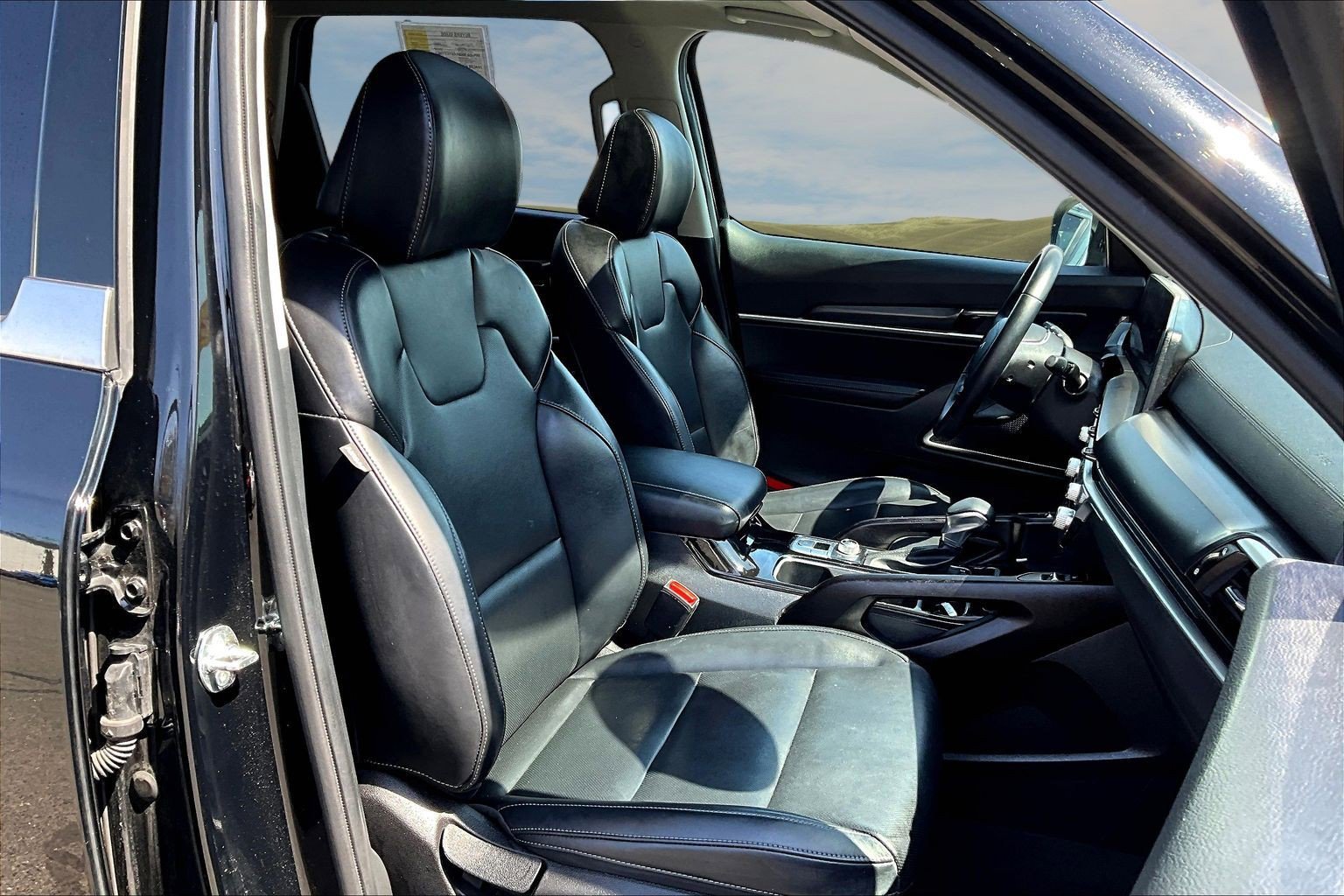 Used 2025 Kia Telluride S AWD/4WD image 21