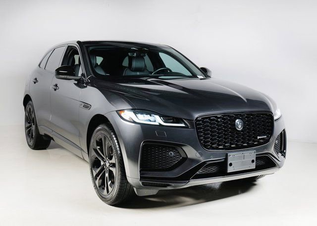 Used 2025 Jaguar F-PACE R-Dynamic S image 10