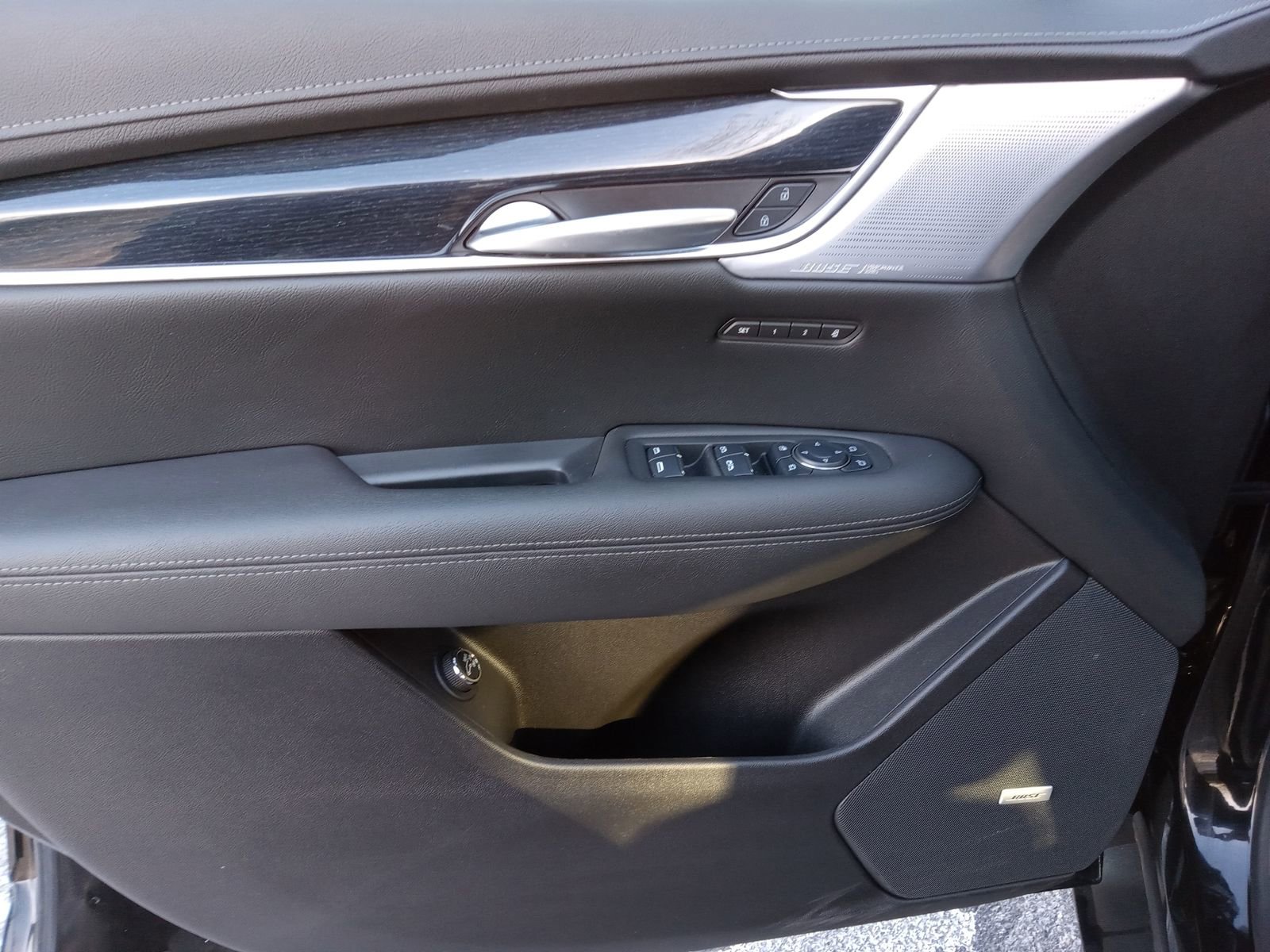 Certified 2025 Cadillac XT5 Premium Luxury w/ Technology Package image 10