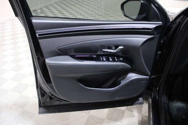 Used 2024 Hyundai Santa Cruz Limited image 16