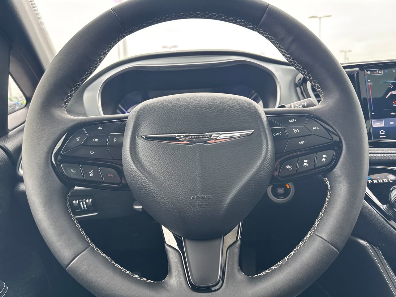 Used 2025 Chrysler Pacifica Premium image 20