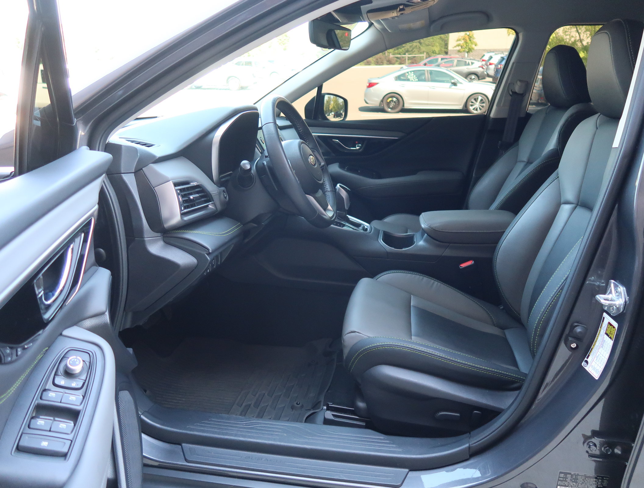 Certified 2023 Subaru Outback Onyx Edition AWD/4WD image 11
