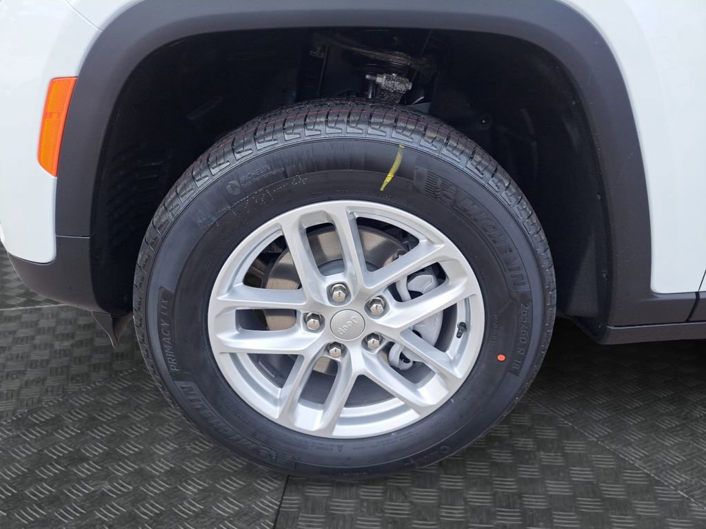 New 2025 Jeep Grand Cherokee Laredo w/ MOPAR Finishing Package RWD image 23