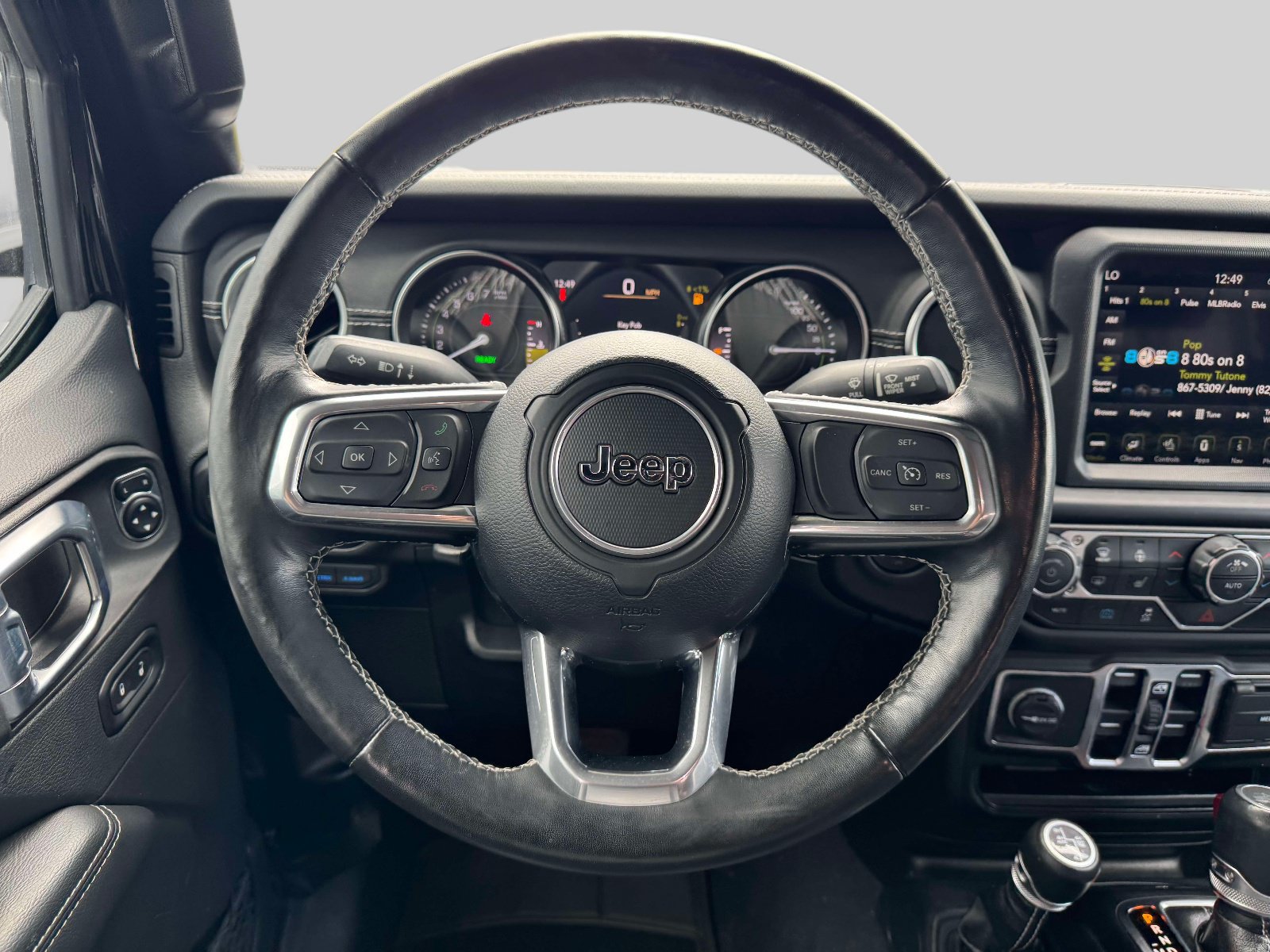 Used 2023 Jeep Wrangler Unlimited Sahara w/ Cold Weather Group AWD/4WD image 12