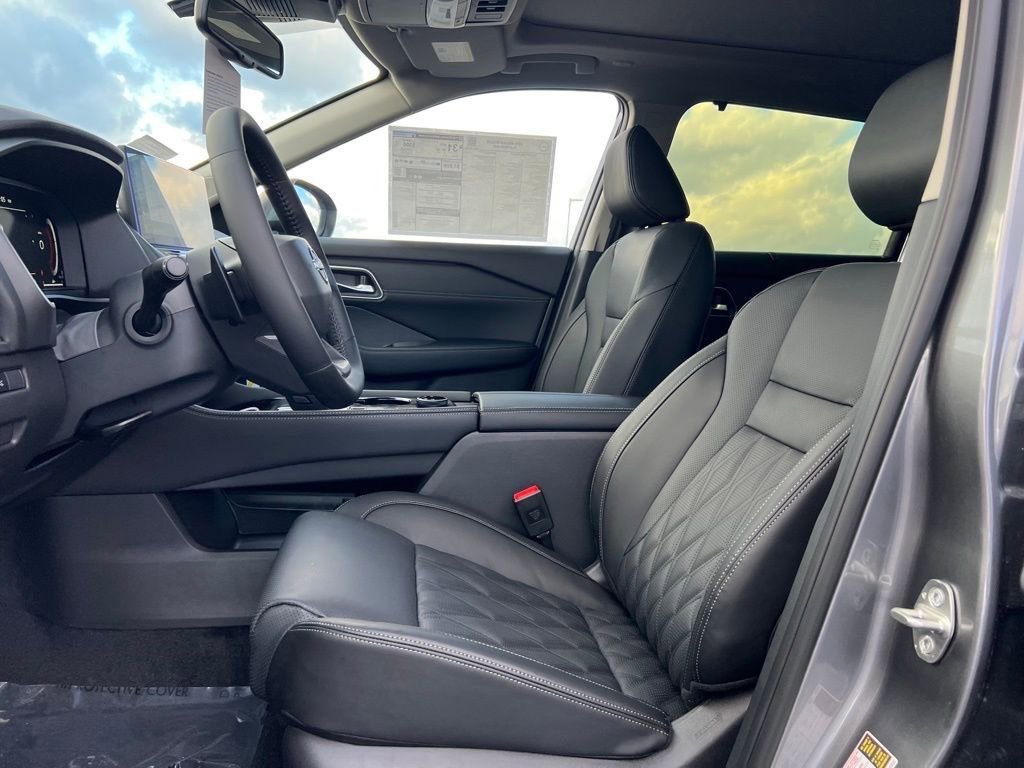 New 2026 Nissan Rogue Platinum w/ Platinum Premium Package image 11