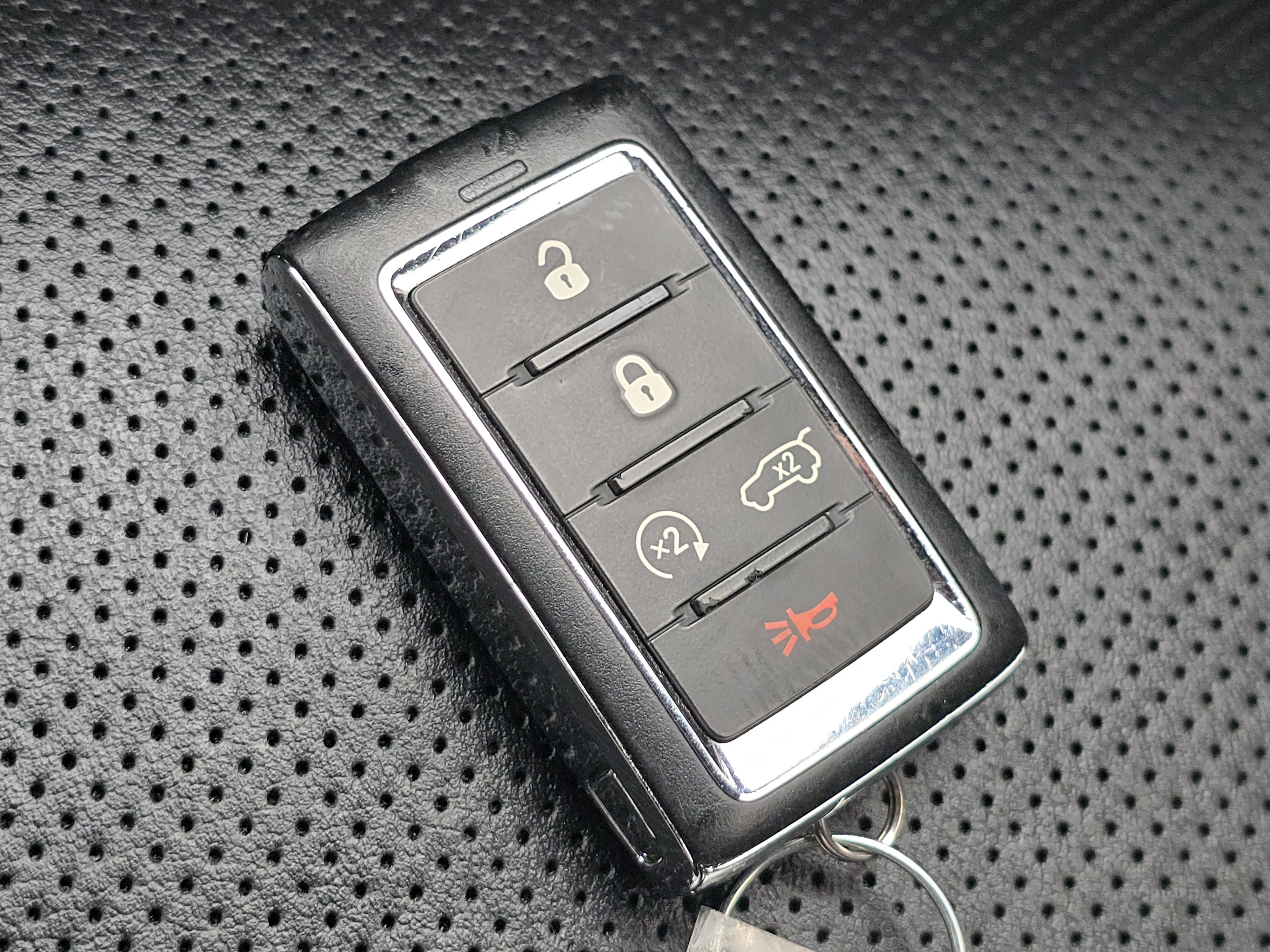 Used 2023 Jeep Grand Cherokee Summit AWD/4WD image 28