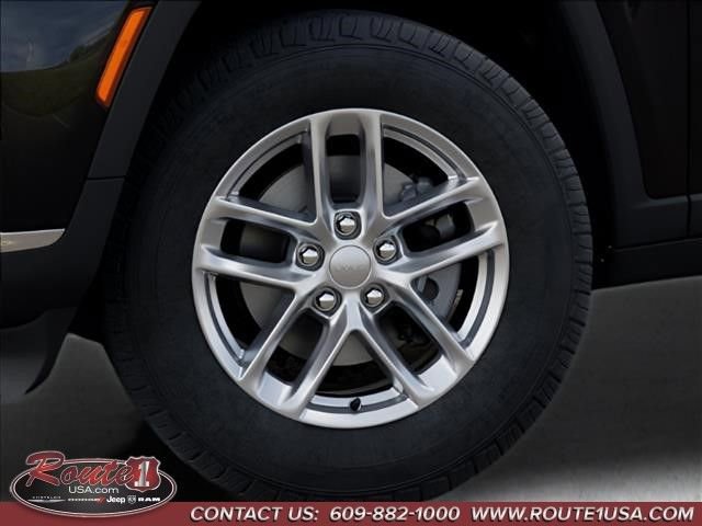 New 2026 Jeep Grand Cherokee L Laredo image 8