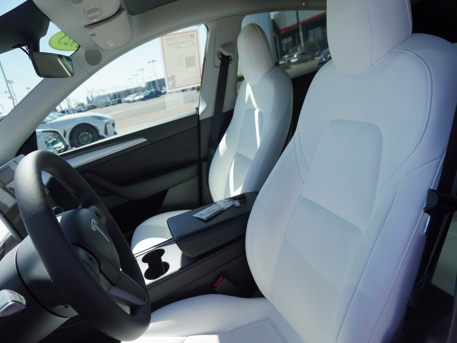 Used 2023 Tesla Model Y Performance image 22