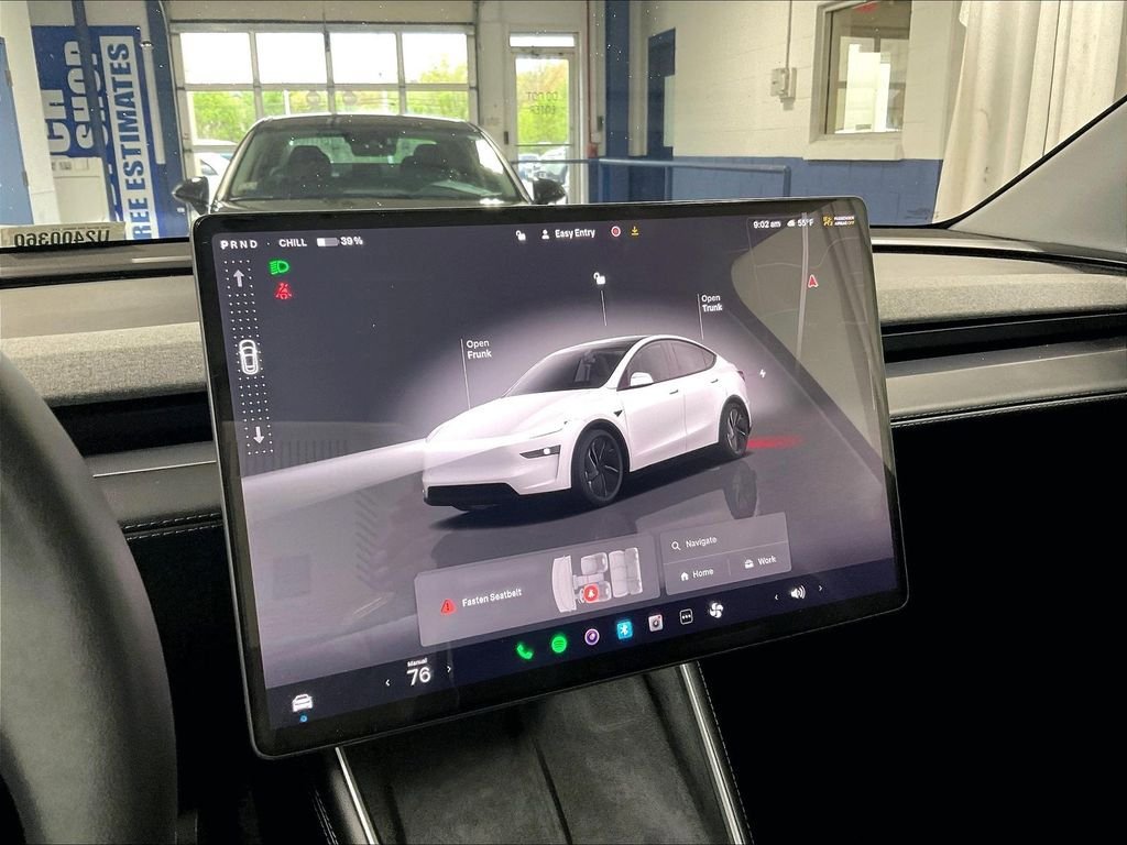 Used 2026 Tesla Model Y AWD image 25