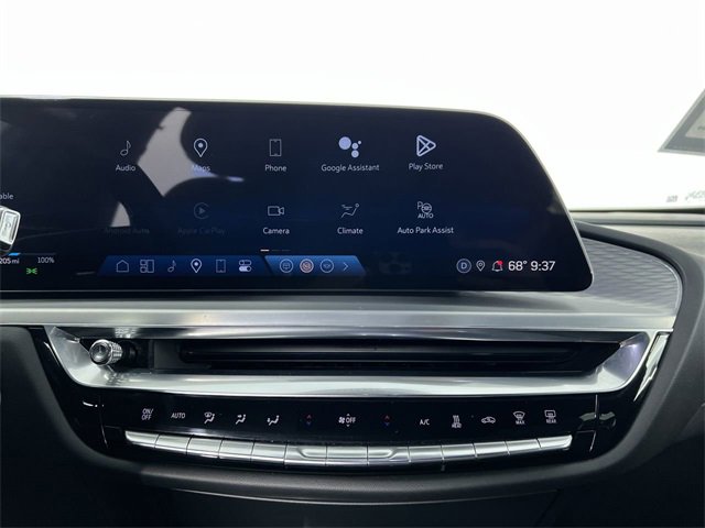 Used 2024 Cadillac Lyriq Sport image 13