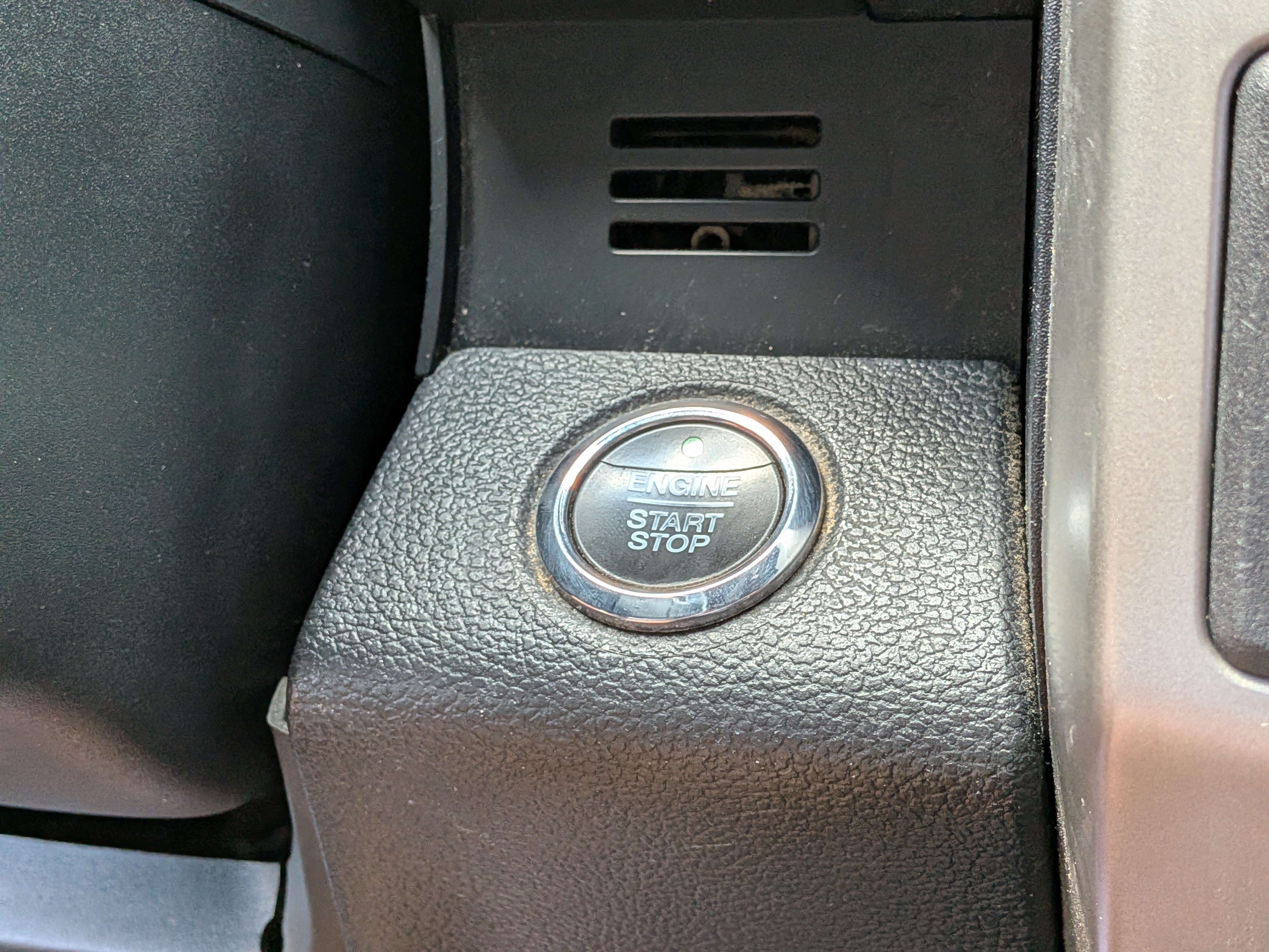 Used 2018 Ford F150 Lariat RWD image 29