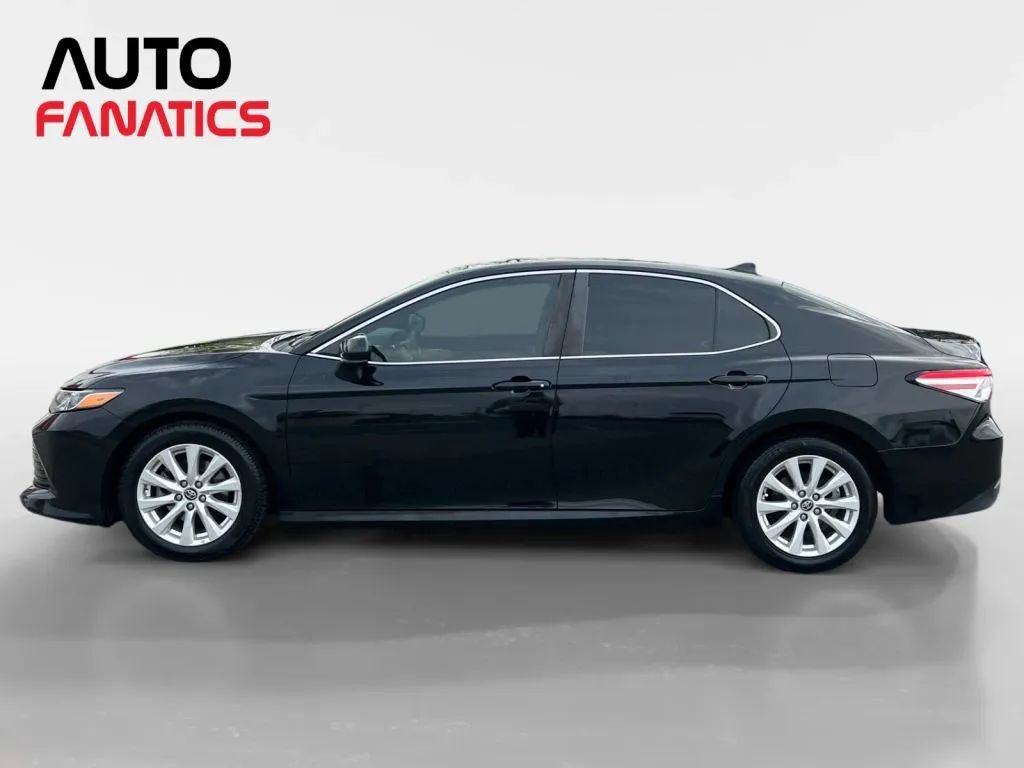 Used 2020 Toyota Camry LE FWD image 2