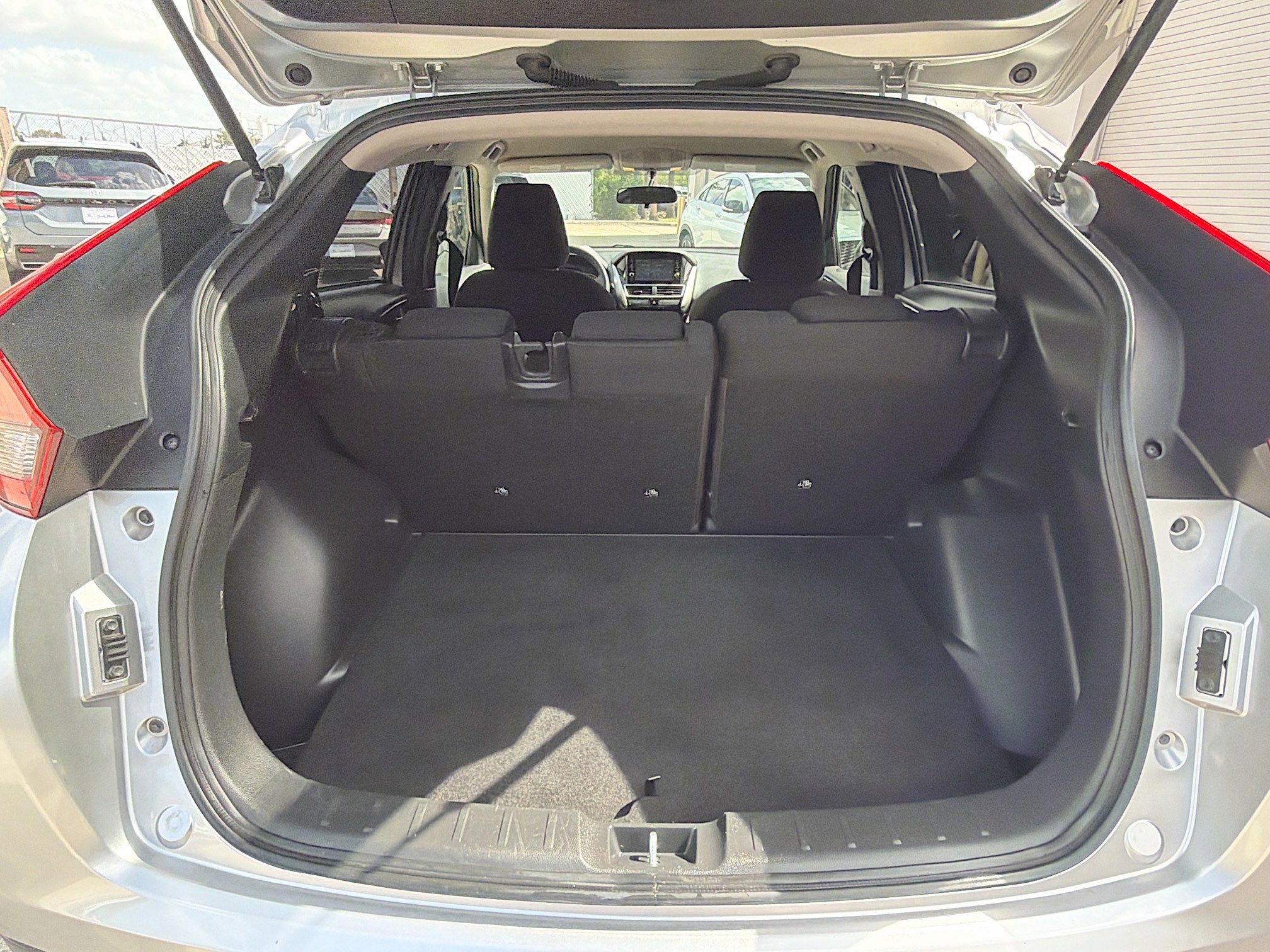 Used 2020 Mitsubishi Eclipse Cross ES image 25