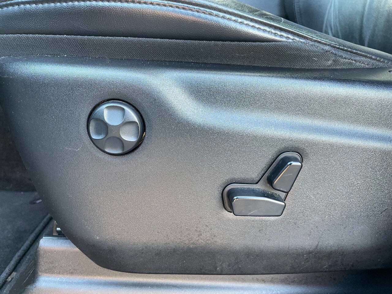 Used 2013 Jeep Grand Cherokee Laredo image 15