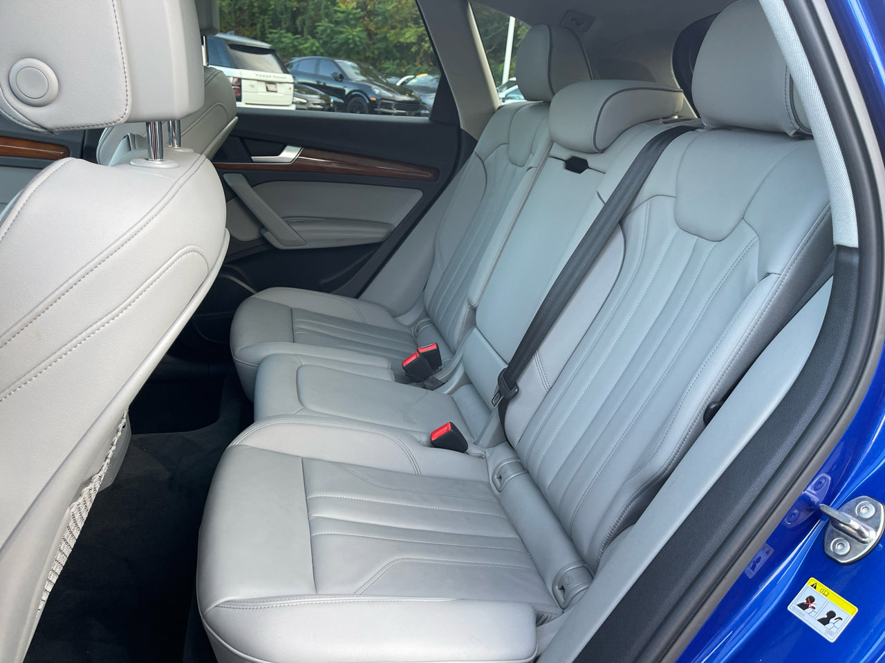 Used 2022 Audi Q5 e Premium Plus w/ Premium Plus Package image 24
