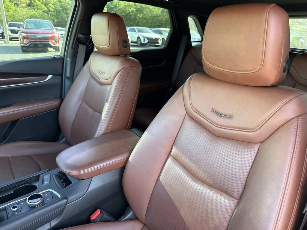 Used 2020 Cadillac XT5 Premium Luxury image 21