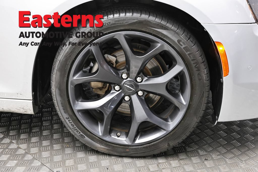 Used 2023 Chrysler 300 S RWD image 33
