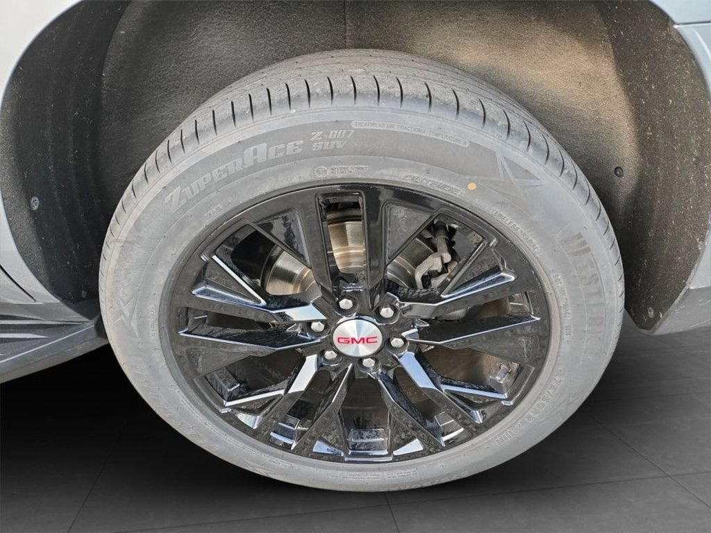 Used 2024 GMC Yukon SLE AWD/4WD image 32
