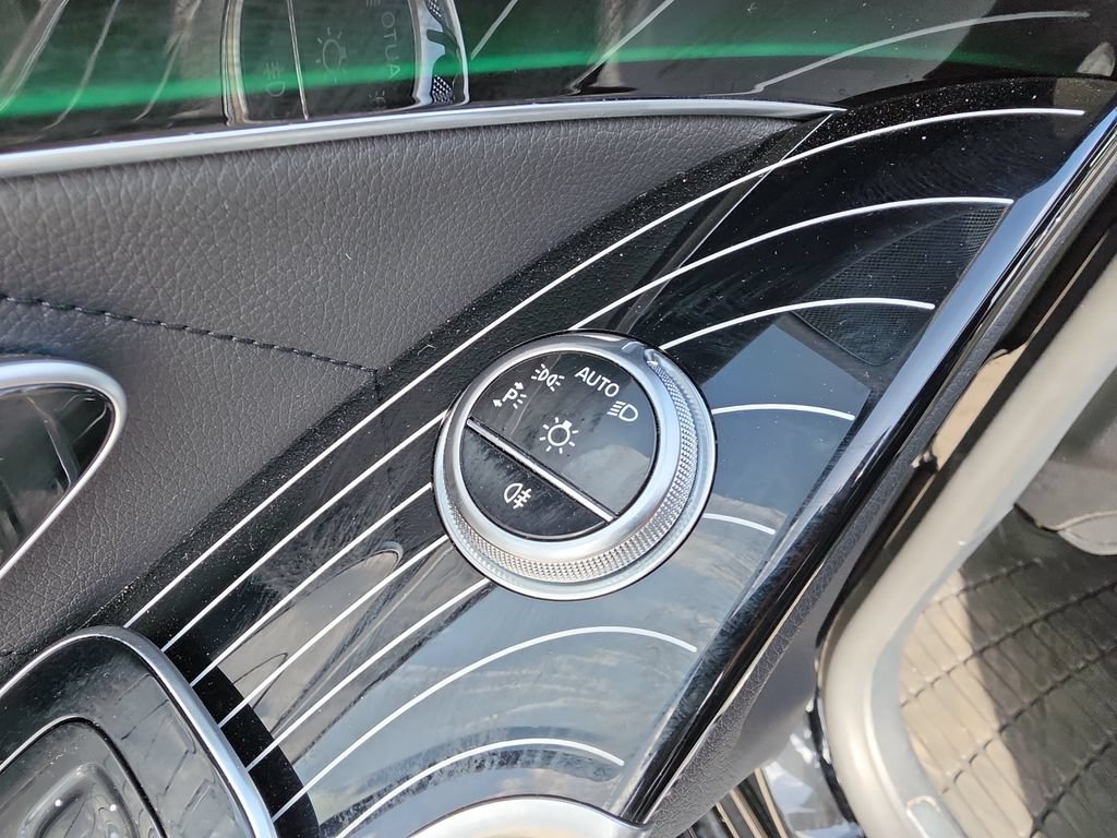 Used 2023 Mercedes-Benz S 580 4MATIC Sedan w/ AMG Line image 22