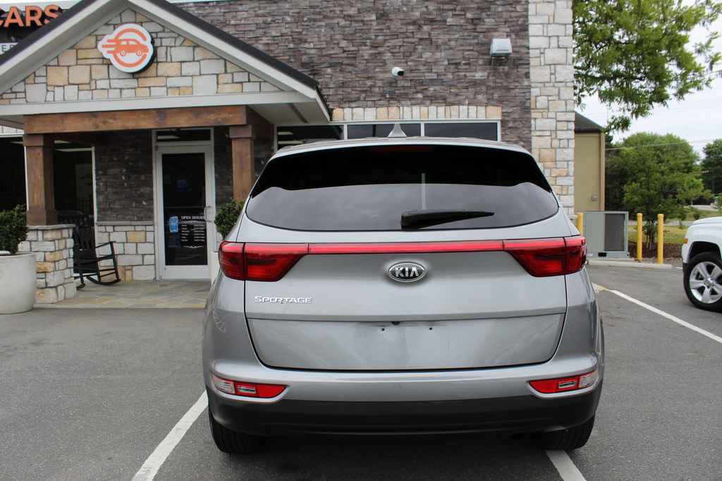 Used 2019 Kia Sportage LX AWD/4WD image 6