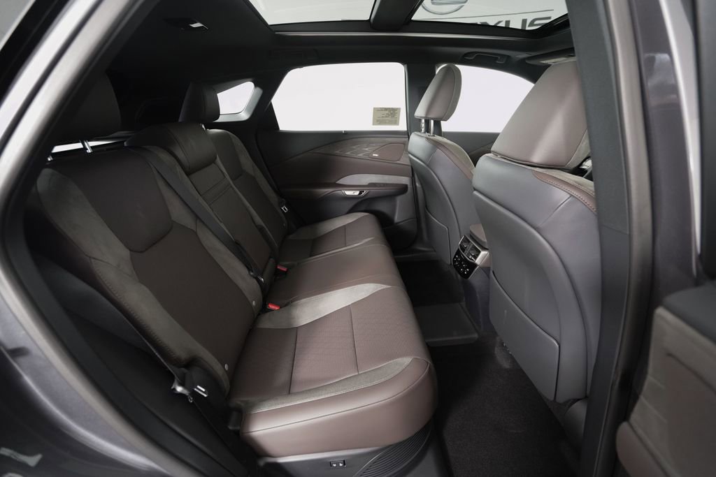 New 2026 Lexus RX 450h AWD image 16