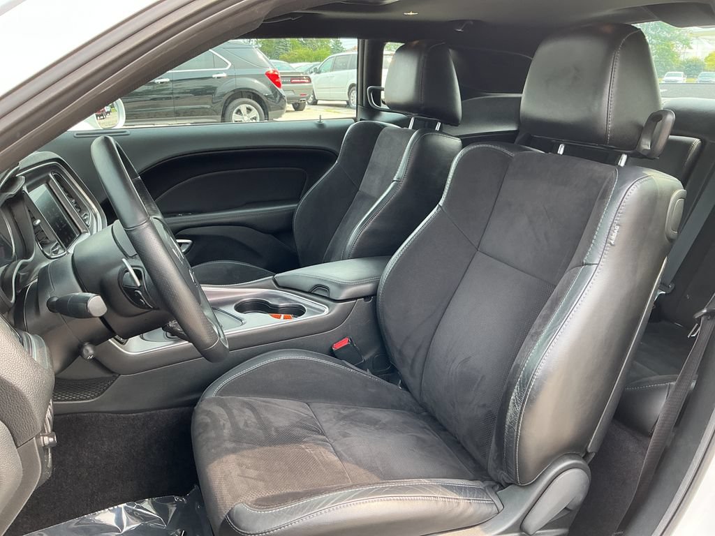 Certified 2018 Dodge Challenger R/T Plus RWD image 11
