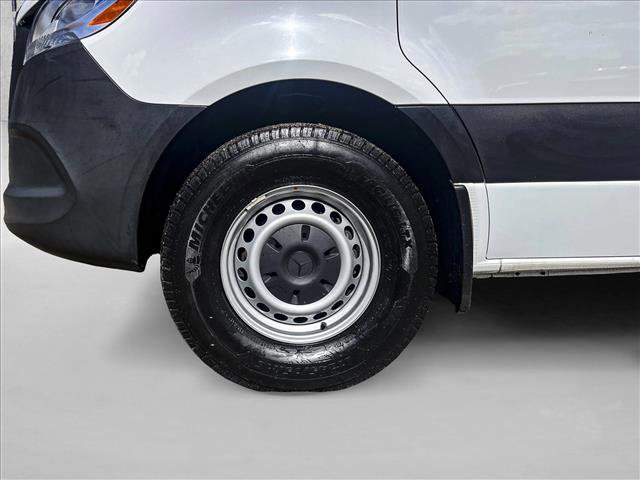 Used 2023 Mercedes-Benz Sprinter 2500 image 24