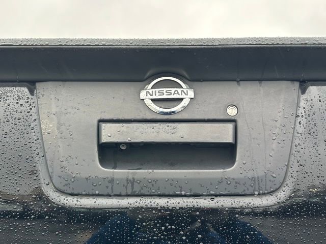 Used 2014 Nissan Frontier SV w/ SV Value Truck Package image 15