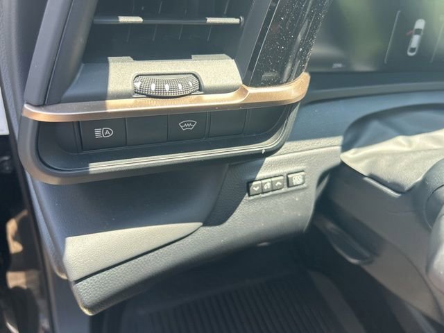 Used 2026 Toyota Crown w/ Advanced Technology Package AWD/4WD image 25