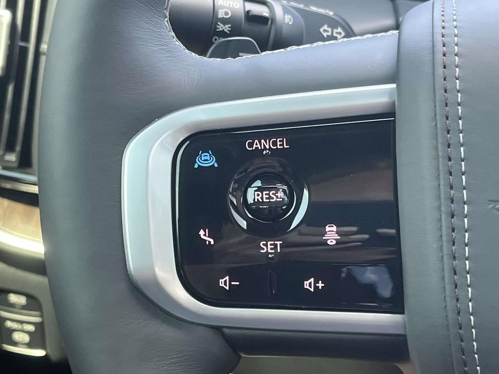 Used 2025 Nissan Armada Platinum Reserve w/ Convenience Package AWD/4WD image 44