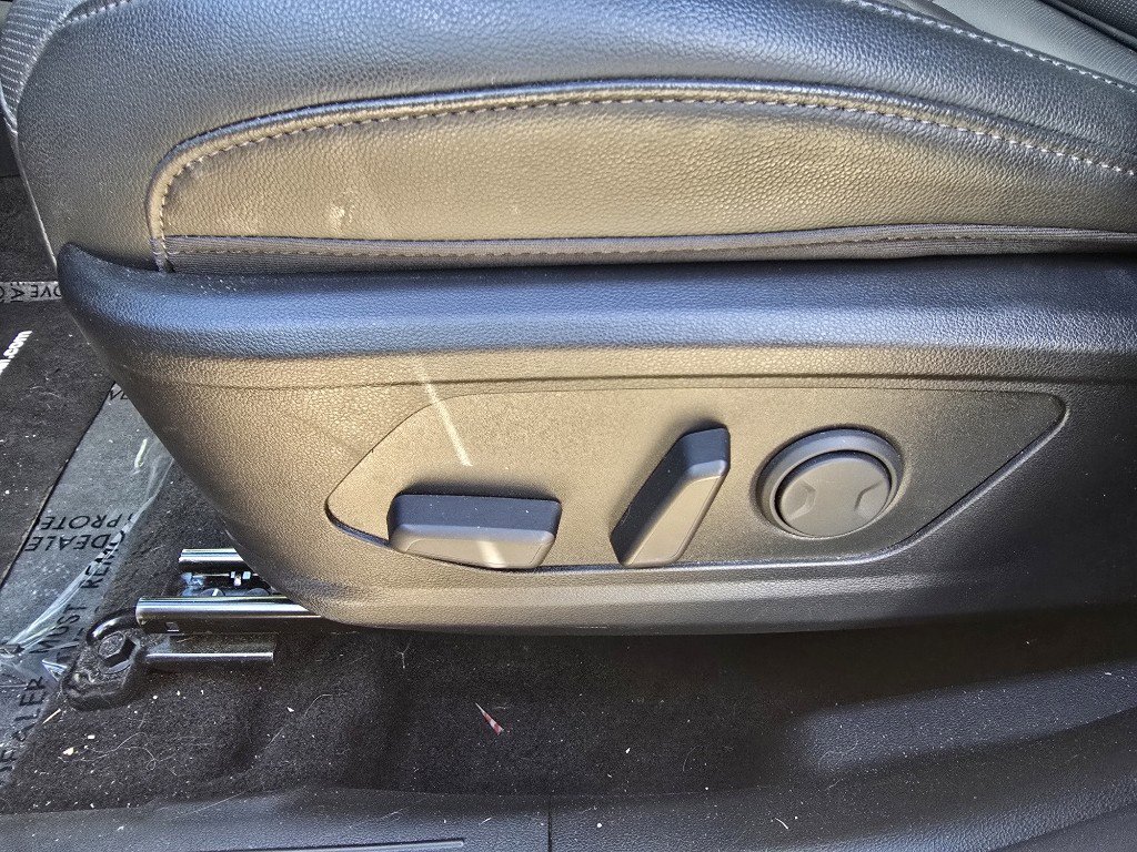 Used 2025 Hyundai Santa Cruz SEL image 30