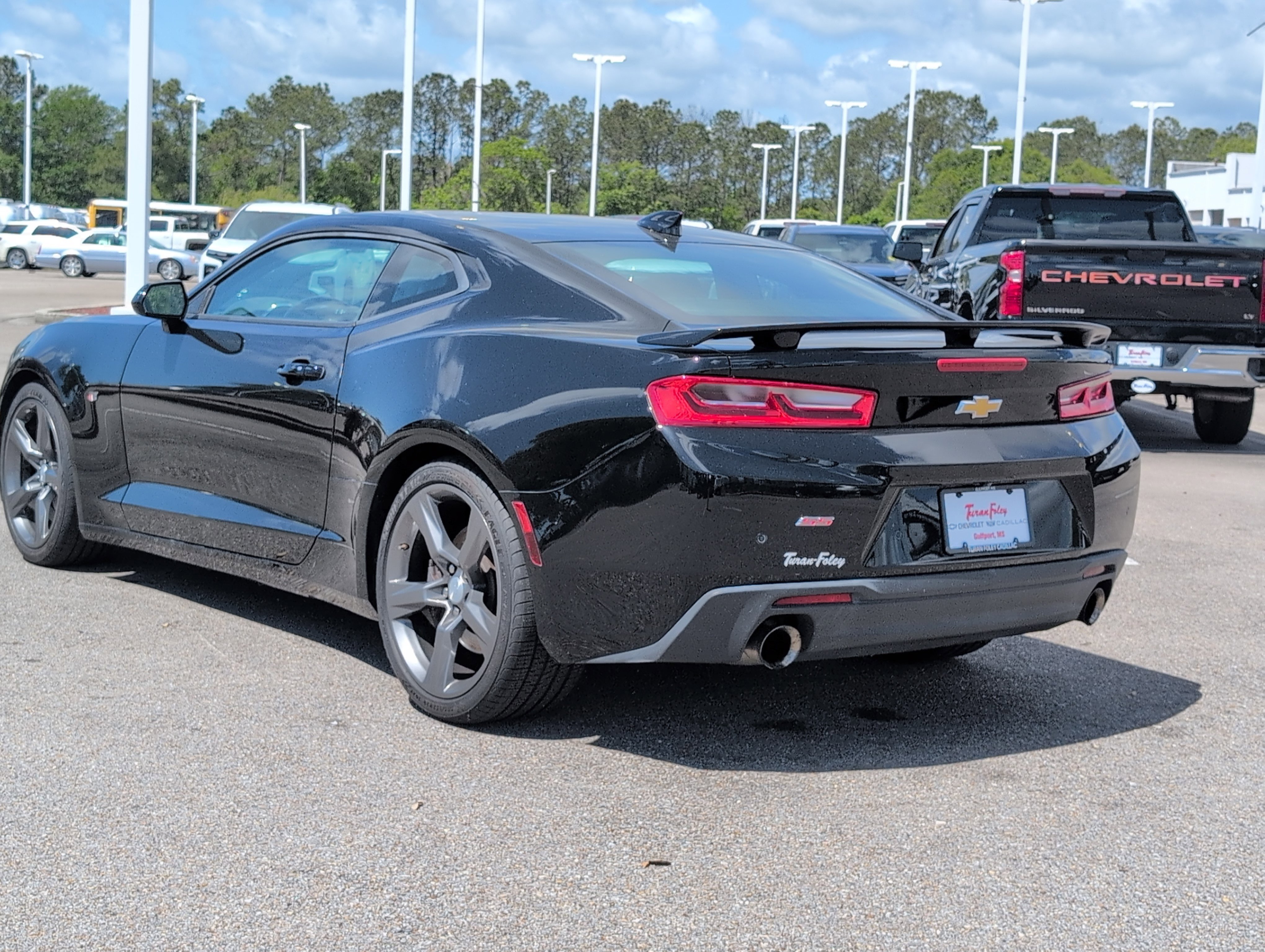 Used 2017 Chevrolet Camaro SS image 3