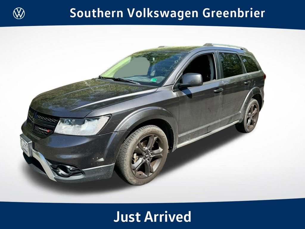 Used 2020 Dodge Journey Crossroad FWD image 1
